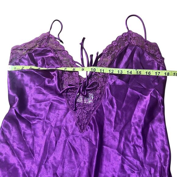 Sexy Vintage Feather Bed Intimates Purple Satin & Lace Chemise Size Medium - Picture 5 of 5